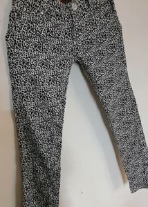 Black White Combination Jeans 👖 (Women&#39;s)