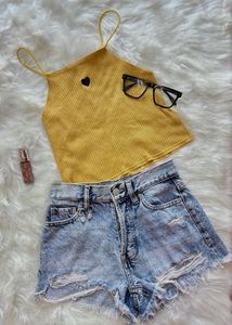 Black- Hearted Yellow Top