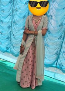 Ethinic Gown ,Indian Anar Kali With Etech Koti