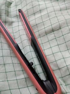 Pink Philips Straightener