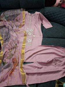 Elegant Pink Embroidered Kurta Set