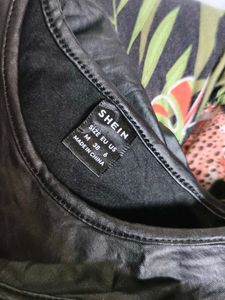 13185 SEXY SHEIN LEATHER TYPE TOP