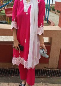 Elegant Pink Kurta Set