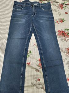 Tommy Hilfiger Jeans