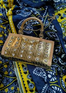 gold festive purse
