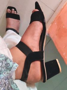 I don&#39;t like wearing heels much,