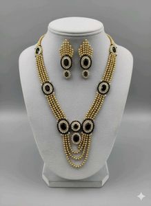 Elegant Necklace &amp; Earring Set