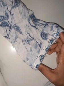 Floral Kurta At 99rs! Grab Fast!