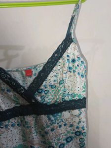 Very pretty Printed Cami Top So , Y2k GRAB IT NOW!