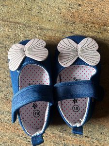 Baby Hug Shoes Helps Kid To Walk Easily And Smooth