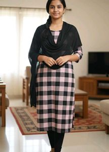 Pink & Black Checkered Kurta