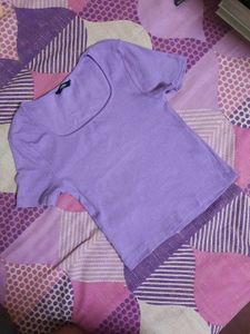 YOUSTA FITTED CROP TOP