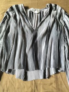 V-neck Pleated Top