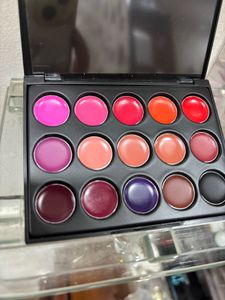 Lip Shade Palette
