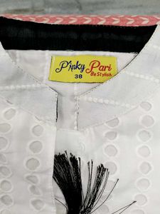 White Embroidered Kurta