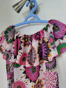 Off-shoulder Multicolor Crop Top