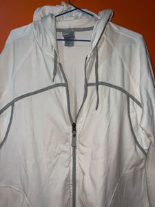 Pure white CHAMPION Sports upper