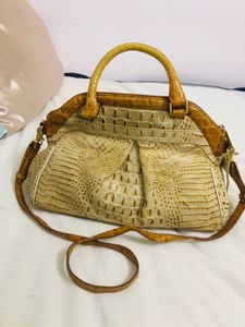 BRAHMIN Stylish Handbag