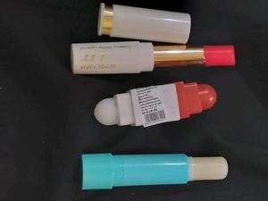 MyGlamm, Dot &amp; Key Lipsticks