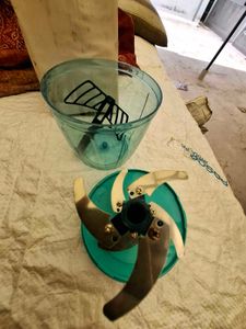 Handy Green Food Chopper