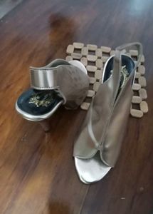 Elegant Heels Golden Brown