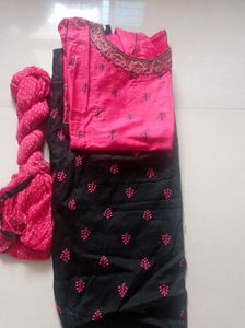 Patiala Style Salwar And Straight Kurta