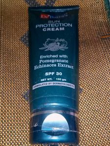 Dr. Batra&#39;s Sun Protection Cream SPF 30