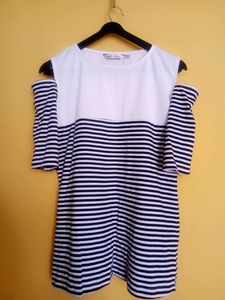 Women Black And White Top