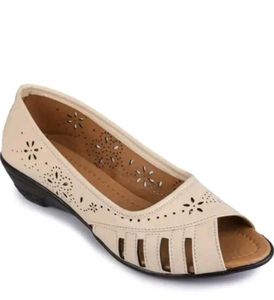 Beautiful Footwear For Women