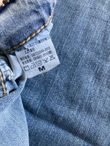 Light Wash Flared Jeans