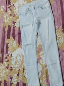 Light Wash Denim Jeans