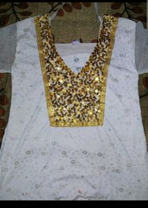 Sequin Detail White Tunic Top