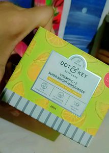 Dot & Key Moisturizer