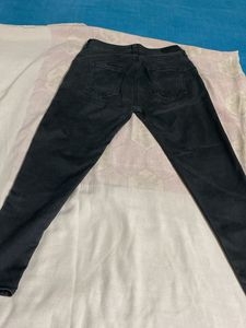 Streachble Benetton Black Denim Jeans