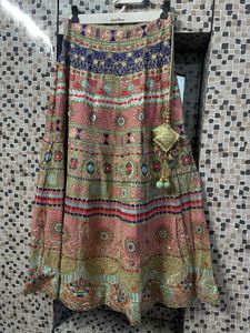 Zari Work Crop Top With Skirt