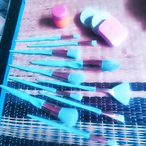 Makeup Brush Set &amp; More Combo