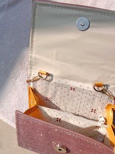 Women's Clutch With Elegant Detachable Chain