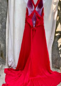731312. Stunning Red Halter Dress