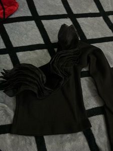 Chic Black Ruffle One-Shoulder Top