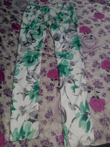 Printed Green And White Pant