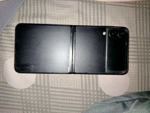 Samsung Galaxy Z Flip 3 5g