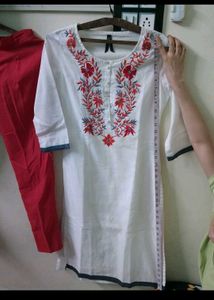 Embroidered Floral Kurta Set