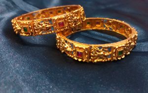 Ornate Gold-toned Bangle Set
