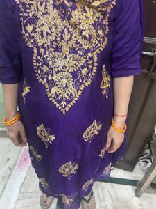 Elegant Purple Embroidered Kurta Set