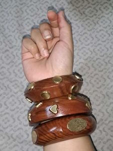 Y2k Wooden Bangle Stack