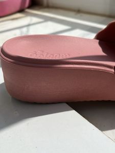 OOFoam Women&#39;s Slides