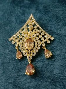 Vintage Inspired Gold Tone Brooch