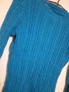 Abercrombie Blue Cable Knit V-Neck Sweater