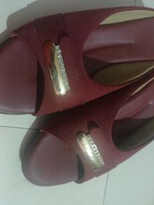 Maroon Casual Flats