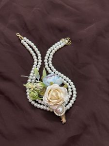 A Beautiful Chain For Western Wear Outfit